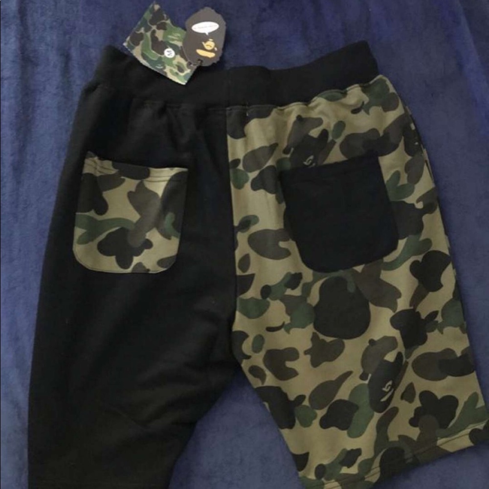 BAPE SHORTS - Picture 3 of 3